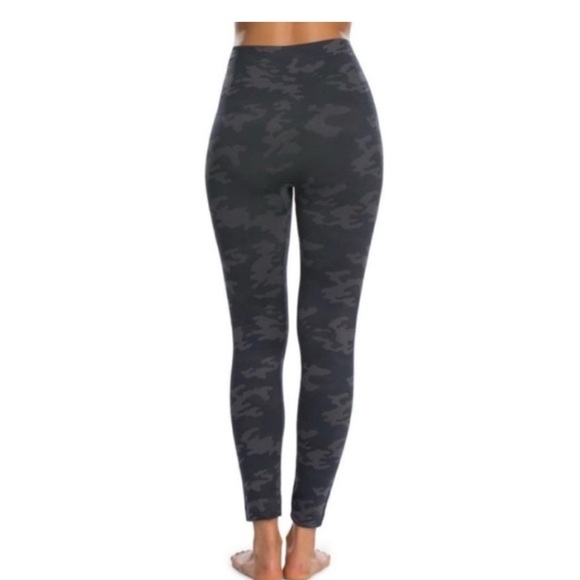 NWOT SPANX Black Camouflage High-Waisted Leggings - Picture 2 of 5